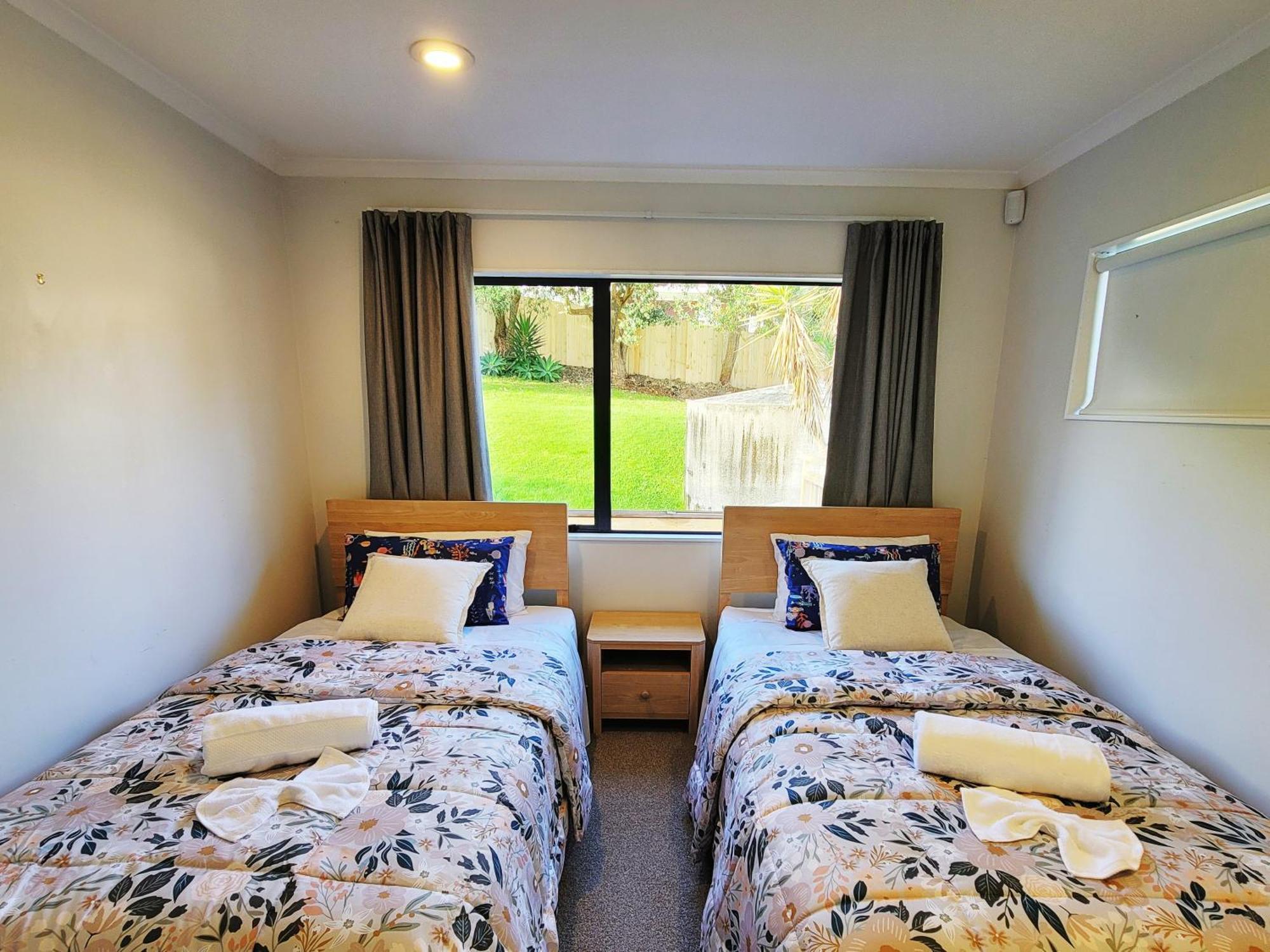 Sea View 5 Bedroom Holiday House Whangaparaoa Dış mekan fotoğraf